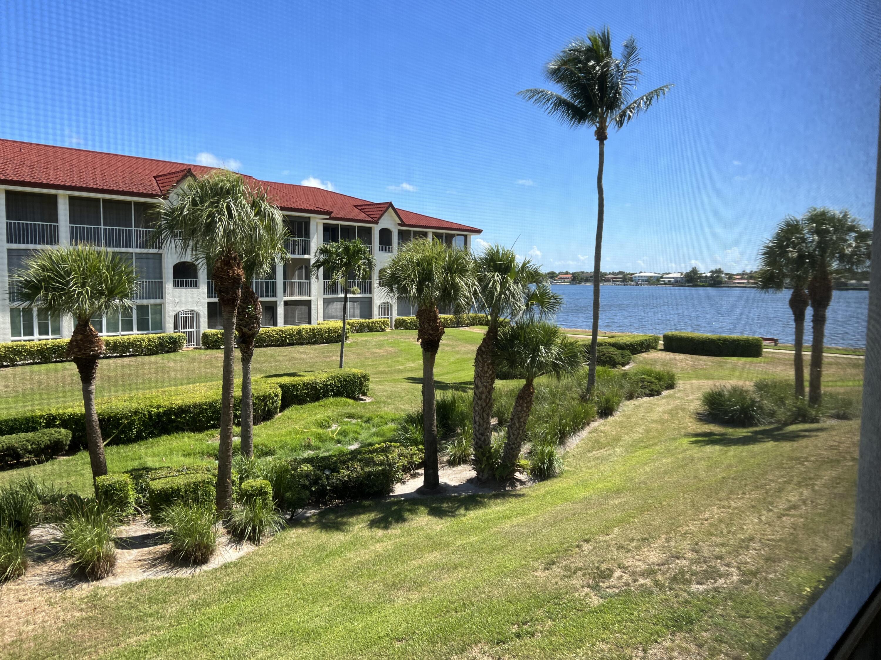 Hypoluxo, FL